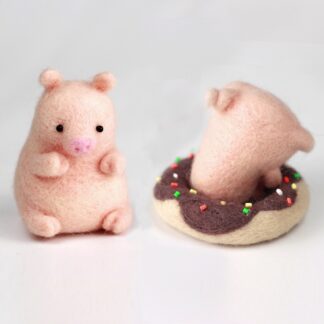 Pig Needle Felting Kit for Beginners Craft Kit Mother's Day Gift